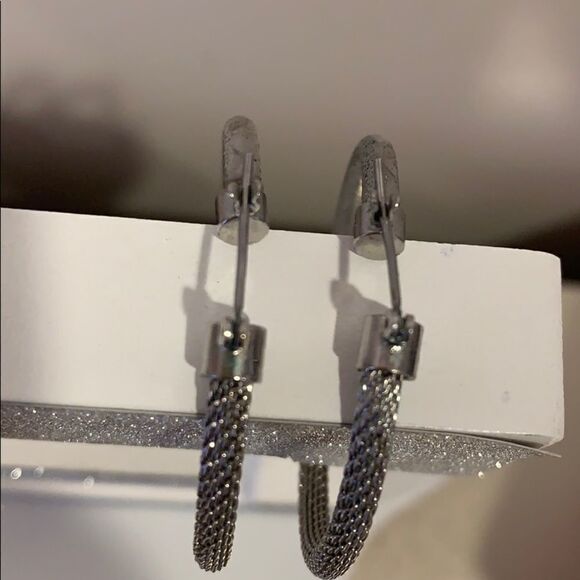 🎉Last deal 🎉Cache hoop earring - Picture 2 of 5